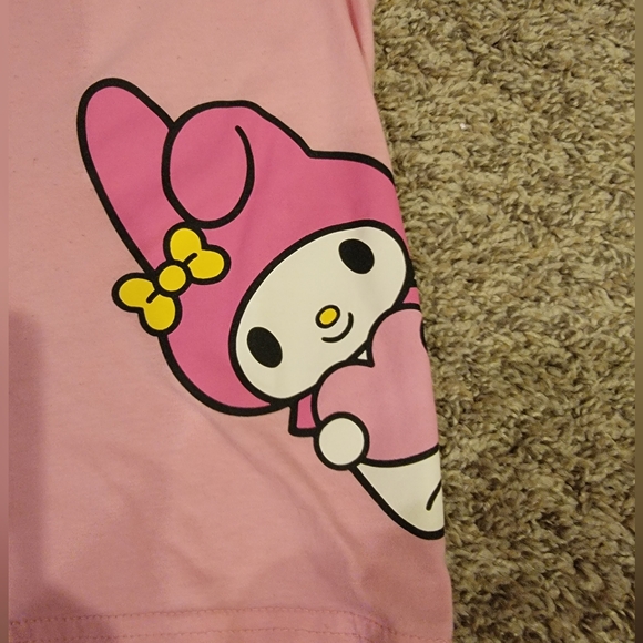 Hello Kitty Pink Tee with Friends - Picture 6 of 9